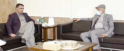 M Azfar Ahsan meeting with Air Commodores