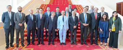 PM Muhammad Shehbaz Sharif in a group photo with Chairman Huawei